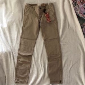 Hollister khaki pants